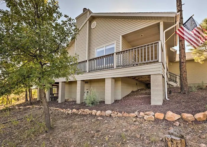 Majestic Views & Wraparound Deck: Show Haven Holiday home *