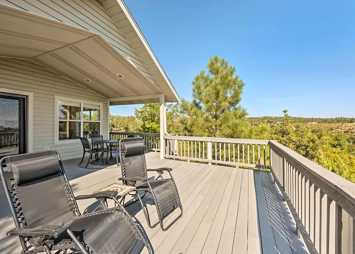 Majestic Views & Wraparound Deck: Show Haven Pinedale