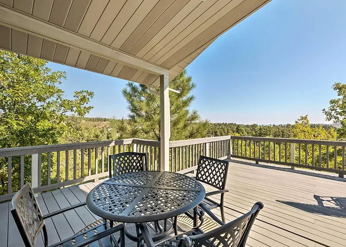 Majestic Views & Wraparound Deck: Show Haven Holiday home *